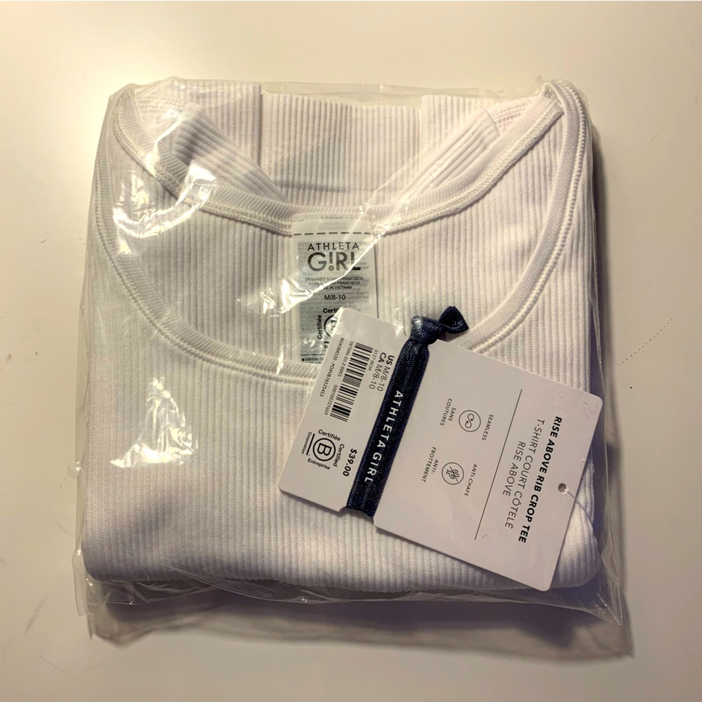 Athleta rise above rib crop tee